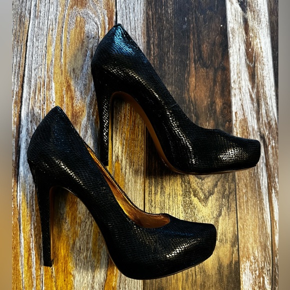 ❤️👠🤩BCBGeneration Platform Leather (shoes/pumps/high heels) - Picture 2 of 8